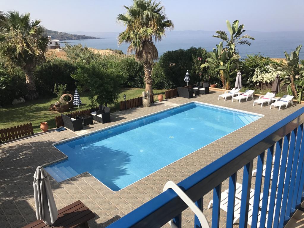 Kanalli Apartments Pomos Buitenkant foto