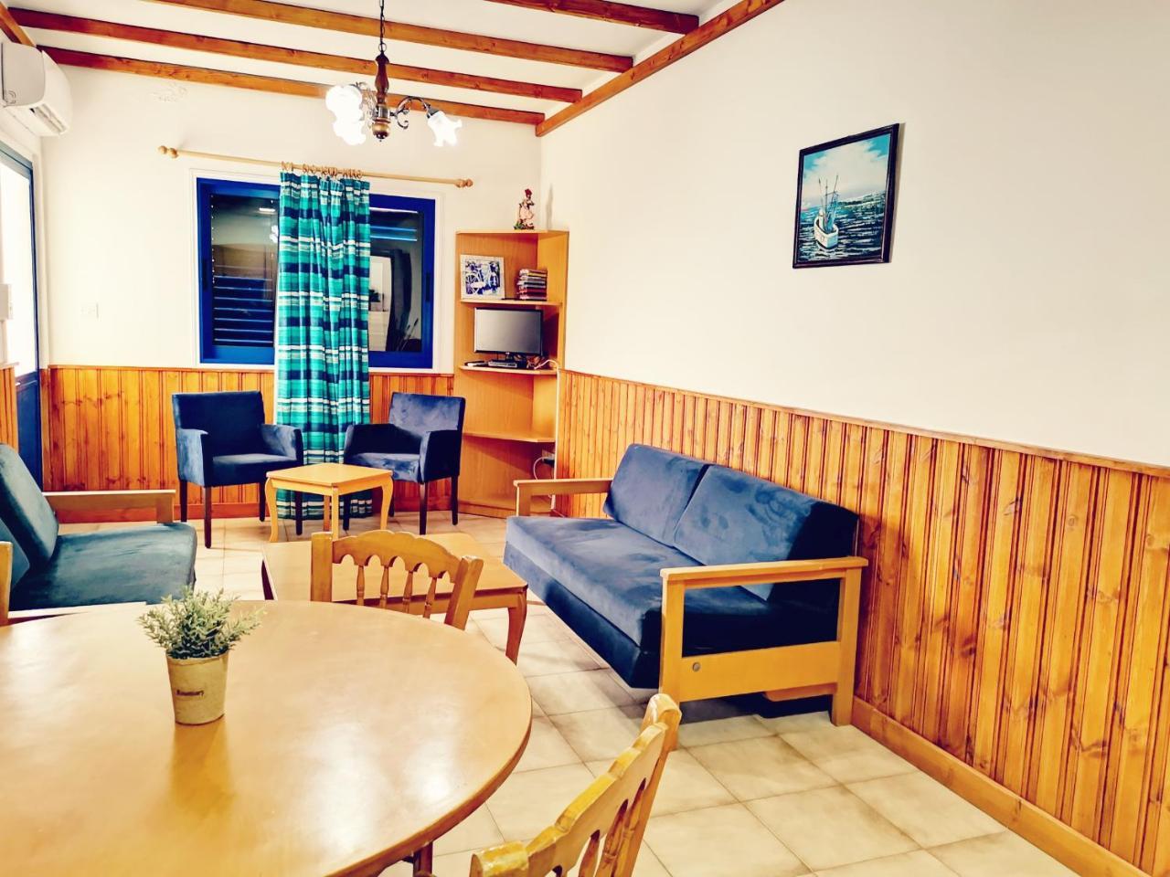 Kanalli Apartments Pomos Buitenkant foto