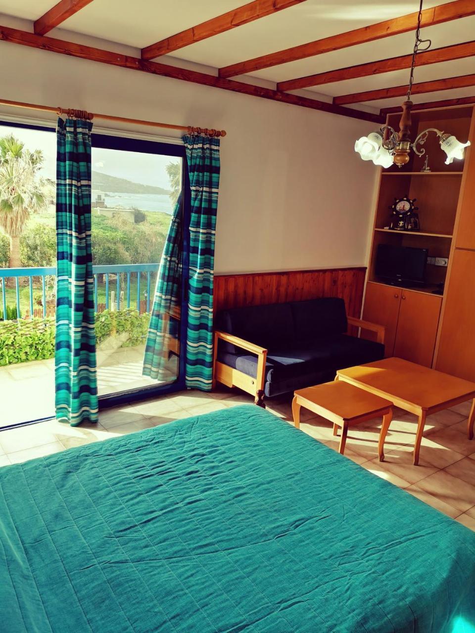Kanalli Apartments Pomos Buitenkant foto