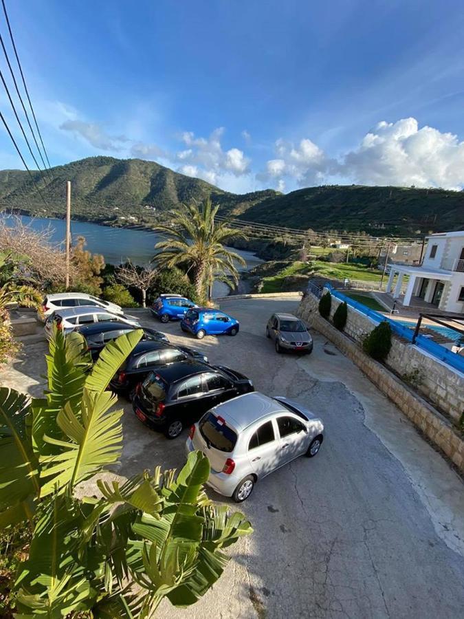 Kanalli Apartments Pomos Buitenkant foto